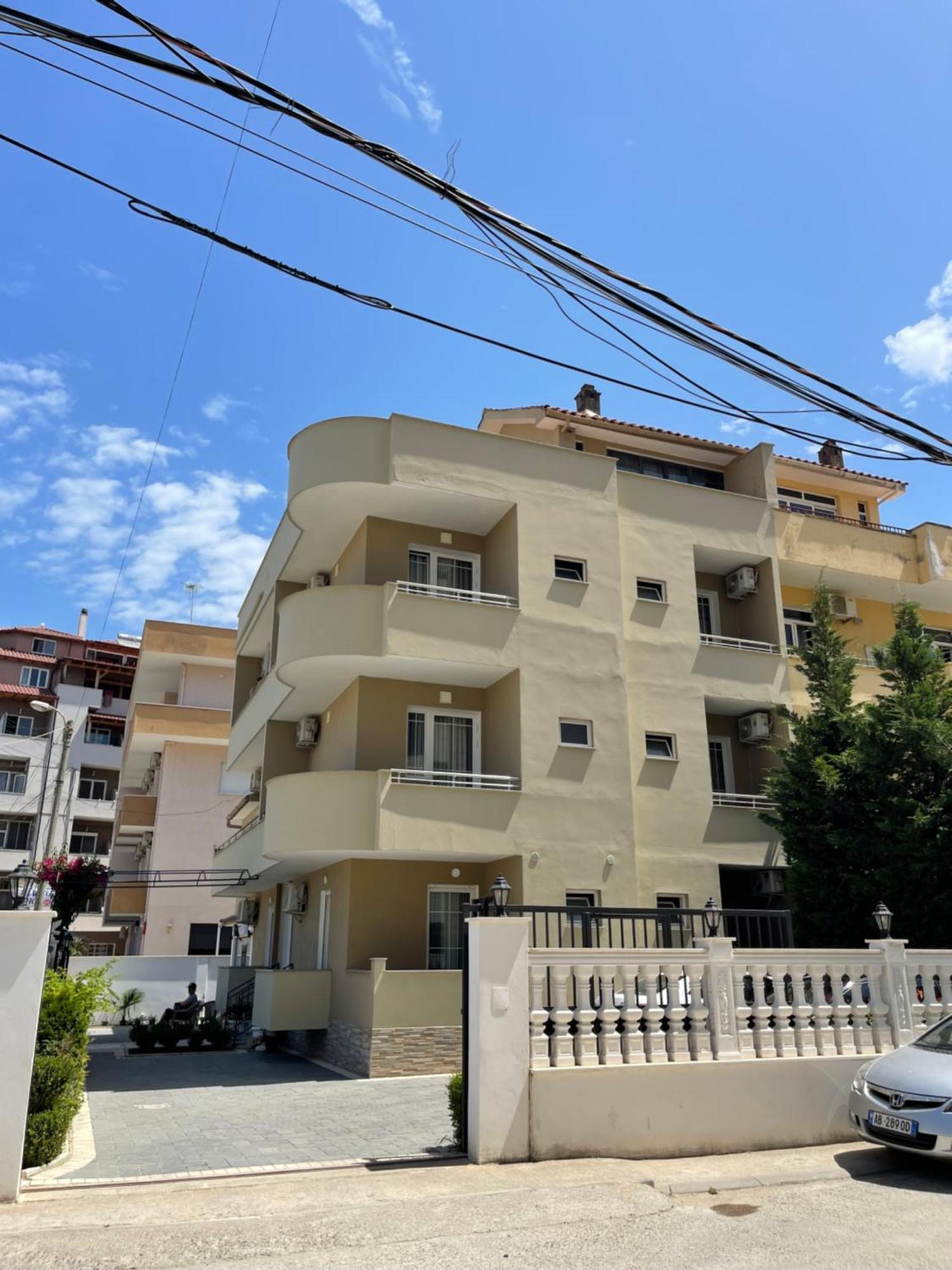 Vila Vladi Durrës Exteriör bild
